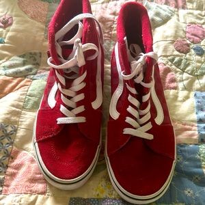 listing-status-banner